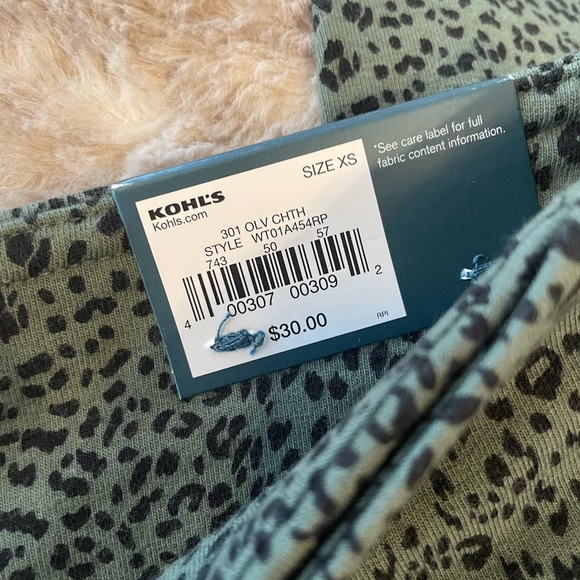 Leopard TekGear leggings - Picture 5 of 7